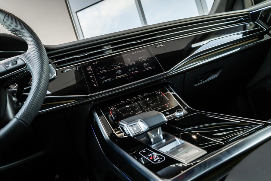 Audi Q8 60 TFSI e quattro Pro Line S Competition - S Line | Panorama | B&O | Luchtvering | 360 Camera