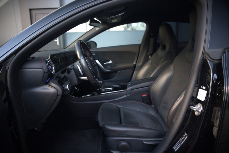 Mercedes-Benz CLA-Klasse Shooting Brake 180 Premium Plus AMG | Stoelverwarming | Parkeersensoren | Navigatie | Cruise Control | Keyless | Ambiance Verlichting | Climate Control