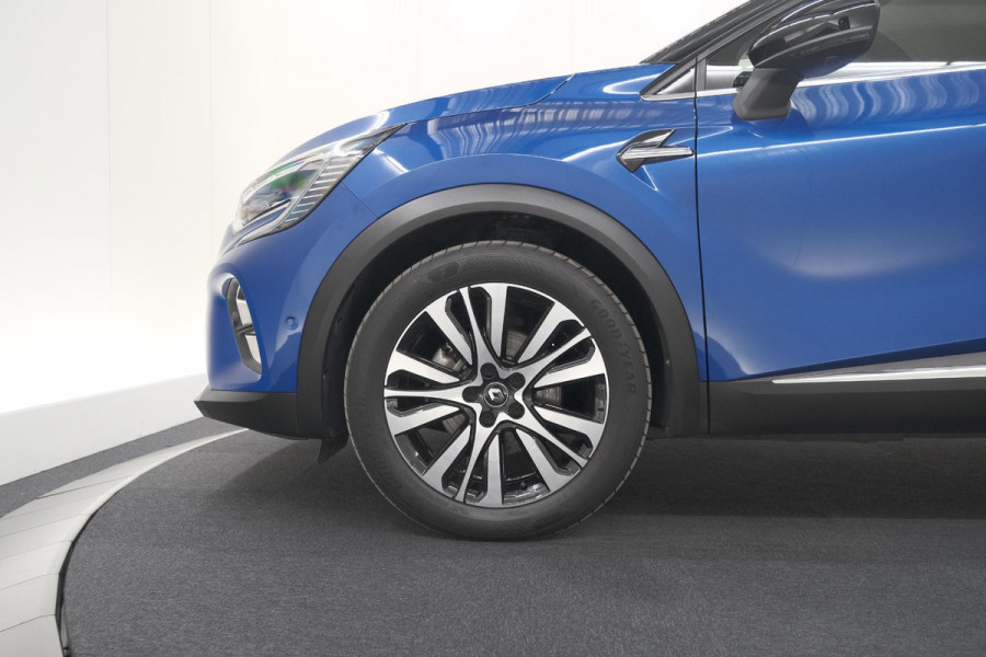 Renault Captur 1.6 E-Tech Plug-in Hybrid 160 Initiale Paris | 360 Camera | Dodehoekdetectie | Pack Winter | Apple Carplay