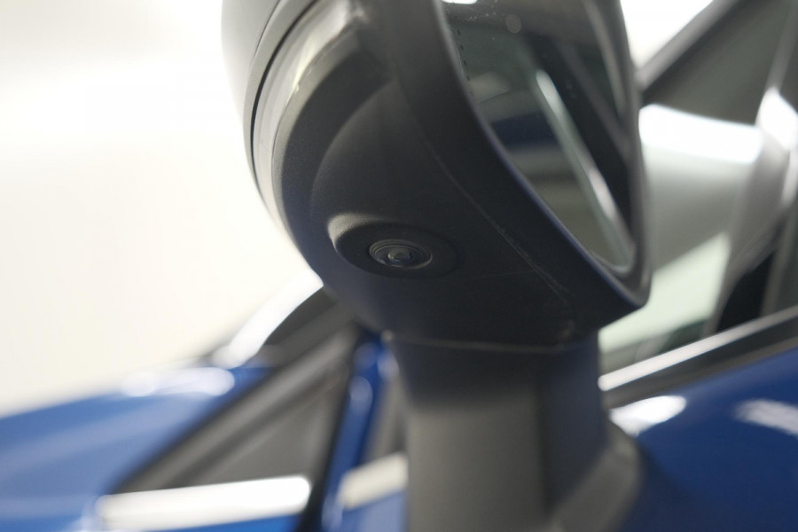 Renault Captur 1.6 E-Tech Plug-in Hybrid 160 Initiale Paris | 360 Camera | Dodehoekdetectie | Pack Winter | Apple Carplay