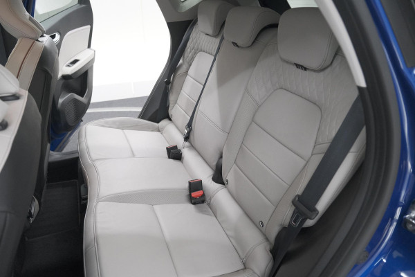 Renault Captur 1.6 E-Tech Plug-in Hybrid 160 Initiale Paris | 360 Camera | Dodehoekdetectie | Pack Winter | Apple Carplay