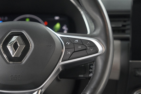 Renault Captur 1.6 E-Tech Plug-in Hybrid 160 Initiale Paris | 360 Camera | Dodehoekdetectie | Pack Winter | Apple Carplay