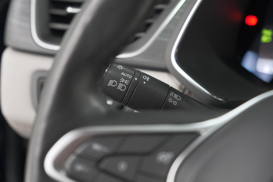 Renault Captur 1.6 E-Tech Plug-in Hybrid 160 Initiale Paris | 360 Camera | Dodehoekdetectie | Pack Winter | Apple Carplay