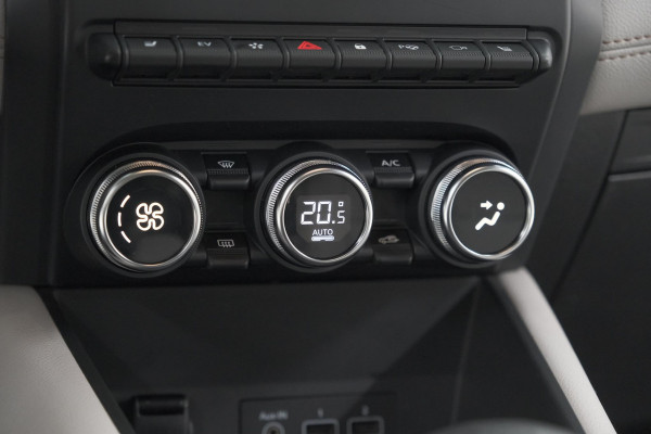 Renault Captur 1.6 E-Tech Plug-in Hybrid 160 Initiale Paris | 360 Camera | Dodehoekdetectie | Pack Winter | Apple Carplay