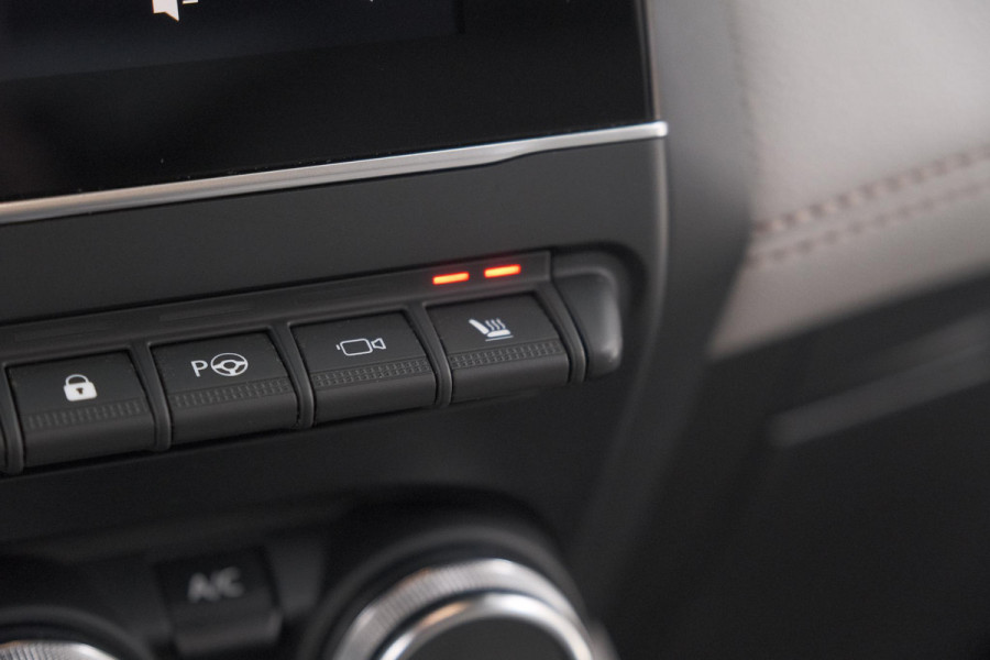 Renault Captur 1.6 E-Tech Plug-in Hybrid 160 Initiale Paris | 360 Camera | Dodehoekdetectie | Pack Winter | Apple Carplay