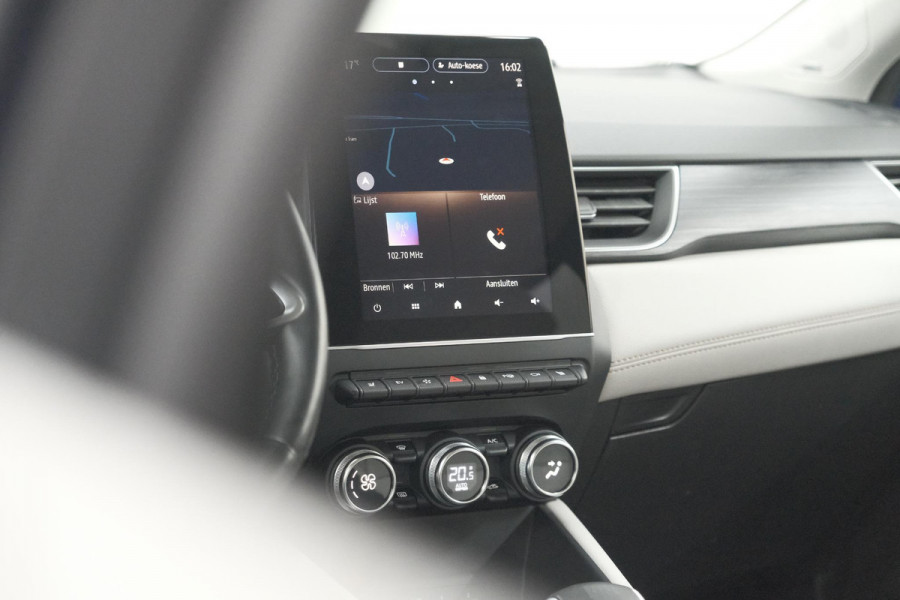 Renault Captur 1.6 E-Tech Plug-in Hybrid 160 Initiale Paris | 360 Camera | Dodehoekdetectie | Pack Winter | Apple Carplay