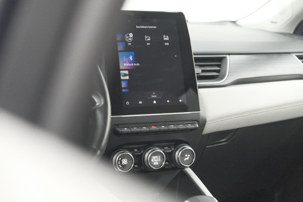 Renault Captur 1.6 E-Tech Plug-in Hybrid 160 Initiale Paris | 360 Camera | Dodehoekdetectie | Pack Winter | Apple Carplay