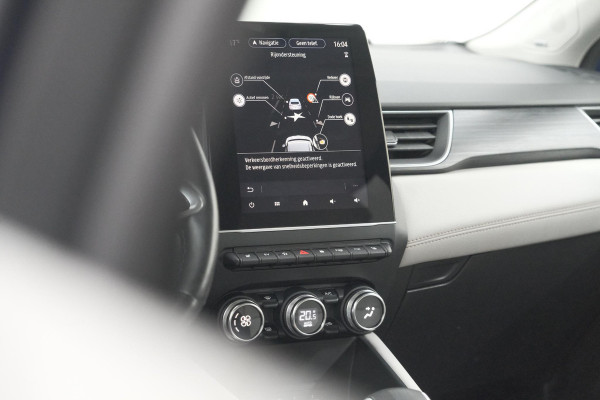 Renault Captur 1.6 E-Tech Plug-in Hybrid 160 Initiale Paris | 360 Camera | Dodehoekdetectie | Pack Winter | Apple Carplay