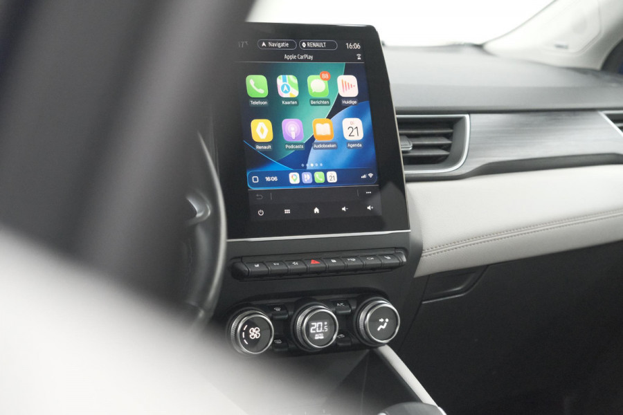 Renault Captur 1.6 E-Tech Plug-in Hybrid 160 Initiale Paris | 360 Camera | Dodehoekdetectie | Pack Winter | Apple Carplay