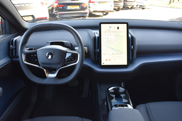 Volvo EX30 Extended Range 272PK Plus 69 kWh | ACC | Blis | H&K | Climate Pack | Camera | 19"LMV