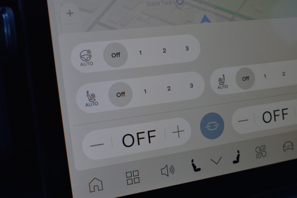 Volvo EX30 Extended Range 272PK Plus 69 kWh | ACC | Blis | H&K | Climate Pack | Camera | 19"LMV