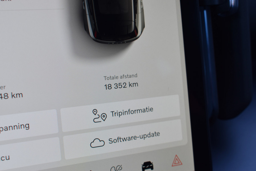 Volvo EX30 Extended Range 272PK Plus 69 kWh | ACC | Blis | H&K | Climate Pack | Camera | 19"LMV