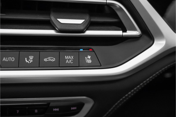 BMW X7 xDrive40i High Ex M-Sport 7P Laser B&W Pano Skylounge Trekhaak Dravit