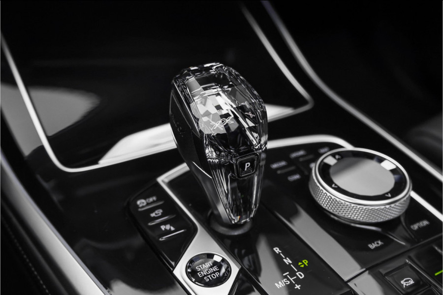 BMW X7 xDrive40i High Ex M-Sport 7P Laser B&W Pano Skylounge Trekhaak Dravit