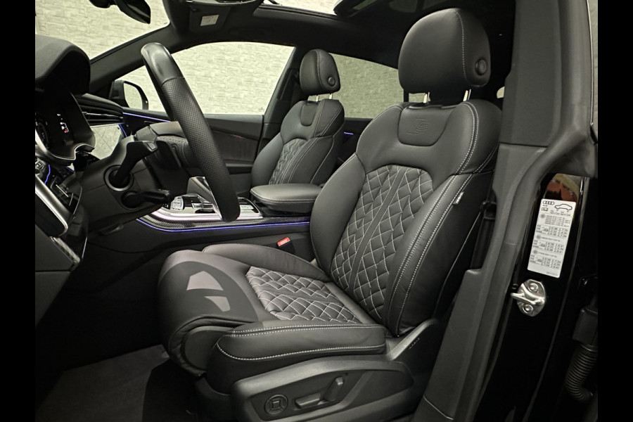Audi Q8 60 462pk Competition S-Line | 11-2022 | RS Leder | Carbon | Softclose | 360 Camera | ACC | Panorama | Luchtvering | Nachtzicht Cam | Headup | LED-Matrix | Trekhaak | Lane & Side Assist | Led Sfeerverlichting | Keyless-Entry | | Black-Optic | Rijklaar incl. Bovag Garantie.