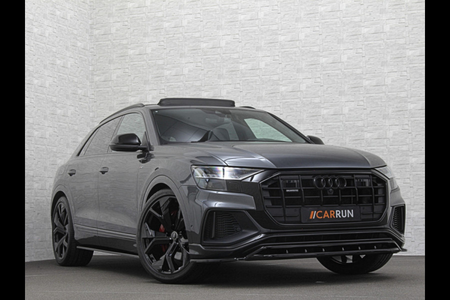 Audi Q8 60 462pk Competition S-Line | 11-2022 | RS Leder | Carbon | Softclose | 360 Camera | ACC | Panorama | Luchtvering | Nachtzicht Cam | Headup | LED-Matrix | Trekhaak | Lane & Side Assist | Led Sfeerverlichting | Keyless-Entry | | Black-Optic | Rijklaar incl. Bovag Garantie.