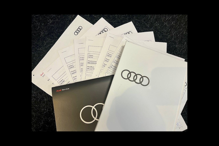 Audi Q8 60 462pk Competition S-Line | 11-2022 | RS Leder | Carbon | Softclose | 360 Camera | ACC | Panorama | Luchtvering | Nachtzicht Cam | Headup | LED-Matrix | Trekhaak | Lane & Side Assist | Led Sfeerverlichting | Keyless-Entry | | Black-Optic | Rijklaar incl. Bovag Garantie.