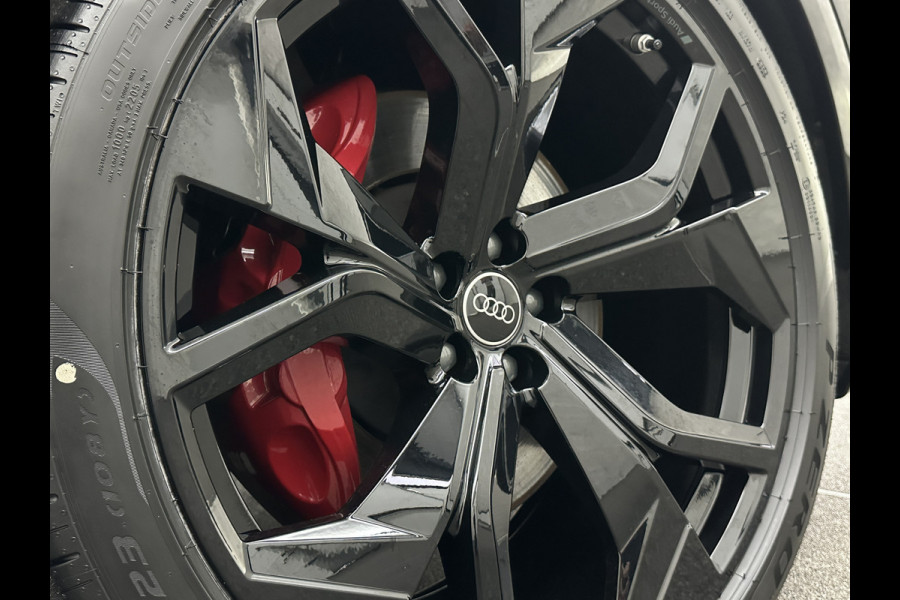 Audi Q8 60 462pk Competition S-Line | 11-2022 | RS Leder | Carbon | Softclose | 360 Camera | ACC | Panorama | Luchtvering | Nachtzicht Cam | Headup | LED-Matrix | Trekhaak | Lane & Side Assist | Led Sfeerverlichting | Keyless-Entry | | Black-Optic | Rijklaar incl. Bovag Garantie.