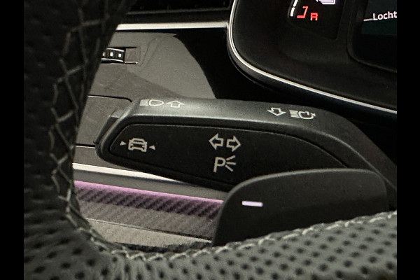 Audi Q8 60 462pk Competition S-Line | 11-2022 | RS Leder | Carbon | Softclose | 360 Camera | ACC | Panorama | Luchtvering | Nachtzicht Cam | Headup | LED-Matrix | Trekhaak | Lane & Side Assist | Led Sfeerverlichting | Keyless-Entry | | Black-Optic | Rijklaar incl. Bovag Garantie.