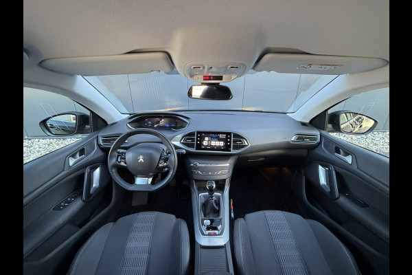 Peugeot 308 SW 1.2 PureTech Blue Lease Allure | Trekhaak | Navigatie | Camera | Apple Carplay/Android auto | stoelmassage + verwarming | dod