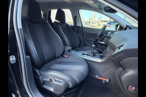 Peugeot 308 SW 1.2 PureTech Blue Lease Allure | Trekhaak | Navigatie | Camera | Apple Carplay/Android auto | stoelmassage + verwarming | dod