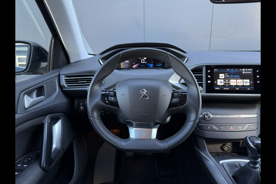 Peugeot 308 SW 1.2 PureTech Blue Lease Allure | Trekhaak | Navigatie | Camera | Apple Carplay/Android auto | stoelmassage + verwarming | dod
