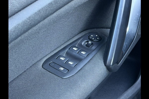 Peugeot 308 SW 1.2 PureTech Blue Lease Allure | Trekhaak | Navigatie | Camera | Apple Carplay/Android auto | stoelmassage + verwarming | dod