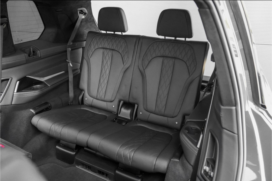 BMW X7 xDrive40i High Ex M-Sport 7P Laser B&W Pano Skylounge Trekhaak Dravit