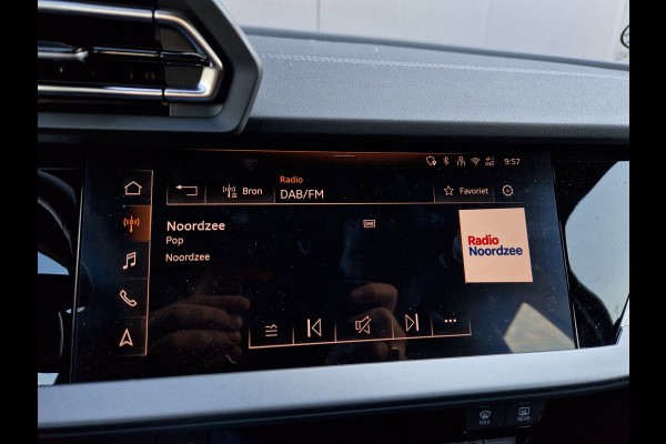 Audi A3 Sportback 35 TFSI S Edition /Pano /Virtual /ACC /Matrix /Sonos
