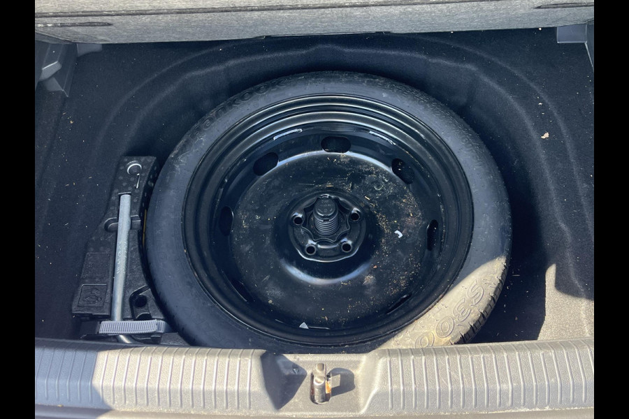 Volkswagen Golf 1.0 eTSI Life Business AUTOMAAT| ADAPTIVE CRUISE CONTROL| STOEL+ STUURVERWARMING| APPLE CARPLAY/ ANDROID AUTO| 18 INCH HOOGLANS ZWARTE VELGEN| BTW| RIJKLAAPRIJS INCL. 12 MND BOVAG GARANTIE