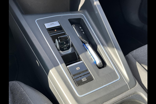 Volkswagen Golf 1.0 eTSI Life Business AUTOMAAT| ADAPTIVE CRUISE CONTROL| STOEL+ STUURVERWARMING| APPLE CARPLAY/ ANDROID AUTO| 18 INCH HOOGLANS ZWARTE VELGEN| BTW| RIJKLAAPRIJS INCL. 12 MND BOVAG GARANTIE