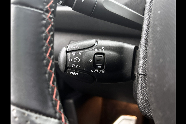 Peugeot 308 SW 1.5 HDi GT-Line *Distributie vv. bij 59.000 km* / Panoramadak / Pdc+Camera / Xenon / Navigatie / 1/2 Leder / Apk 01-2027
