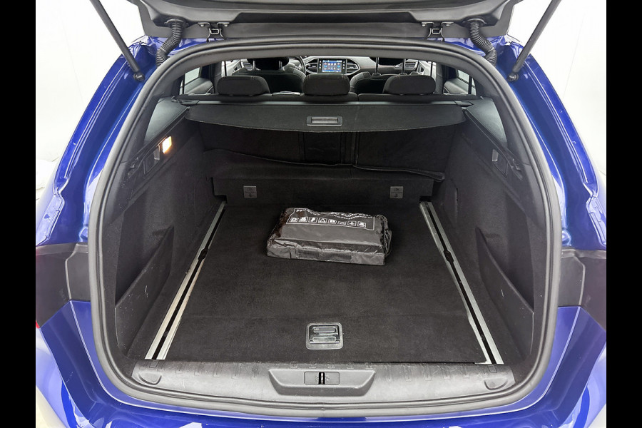 Peugeot 308 SW 1.5 HDi GT-Line *Distributie vv. bij 59.000 km* / Panoramadak / Pdc+Camera / Xenon / Navigatie / 1/2 Leder / Apk 01-2027
