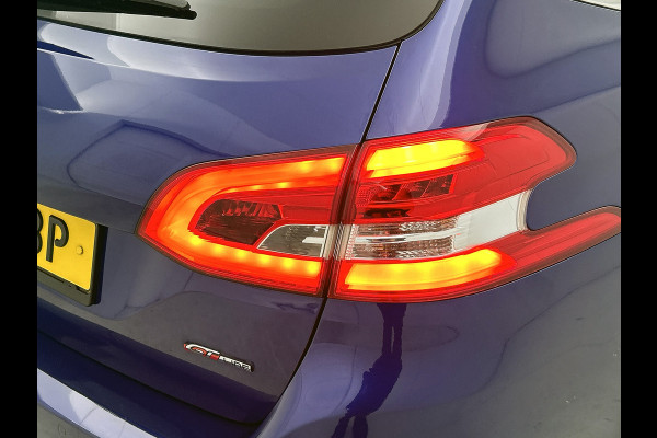 Peugeot 308 SW 1.5 HDi GT-Line *Distributie vv. bij 59.000 km* / Panoramadak / Pdc+Camera / Xenon / Navigatie / 1/2 Leder / Apk 01-2027