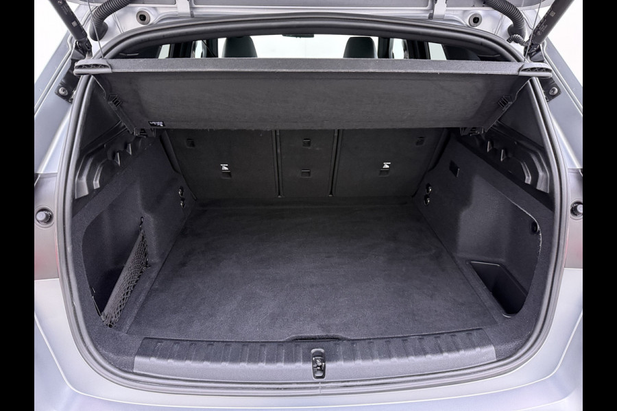 BMW X1 xDrive30e AUT-7 327pk 4WD Leer Pano-Dak/Hef-Dak FROZEN-PURE-GREY Sport-Stoel+Elektr.+Geheugen+Verwarmd M-Sport-Pro +M-Exterieur+ Adaptive-Cruise AWD StuurVerwarmd Zwarte-Hemel Travelpack Park-Assist PDC-a+v Draadloze lader Innovations-pakket Comfort-Pack € 75.000,- nieuw,  orig.NLse auto! 5,6 sec 0-100 1.800kg trekvermogen tot max 80-90km wltp elektrisch