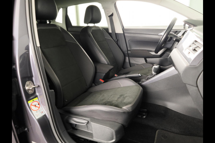 Volkswagen Polo 1.0 TSI Style 95 pk Automaat (DSG) | Navigatie  | Alcantara stoelbekleding | Parkeersensoren| Adaptieve cruise control | Stoelverwarming |