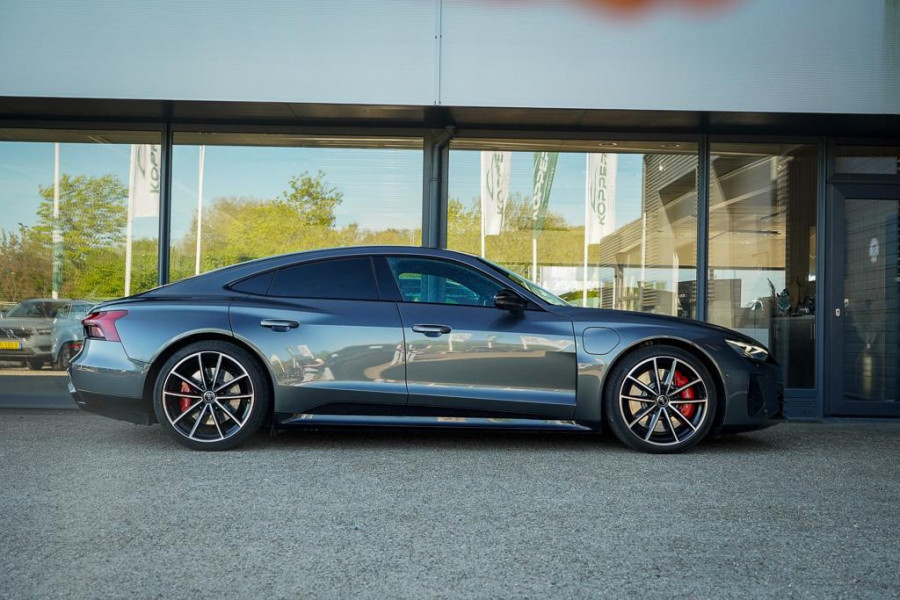 Audi e-tron GT RS 93 kWh 600 PK / 4Wiel Sturing / Massage / Luchtvering / B&O