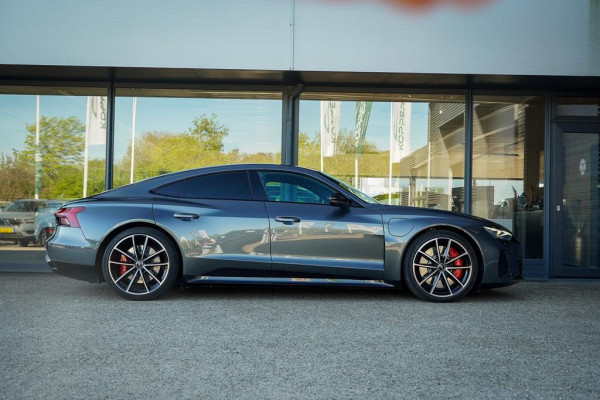 Audi e-tron GT RS 93 kWh 600 PK / 4Wiel Sturing / Massage / Luchtvering / B&O