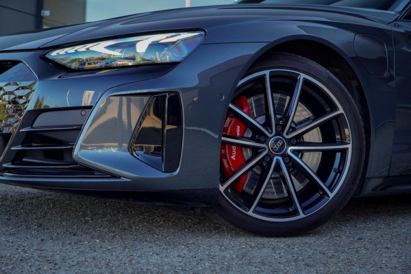 Audi e-tron GT RS 93 kWh 600 PK / 4Wiel Sturing / Massage / Luchtvering / B&O