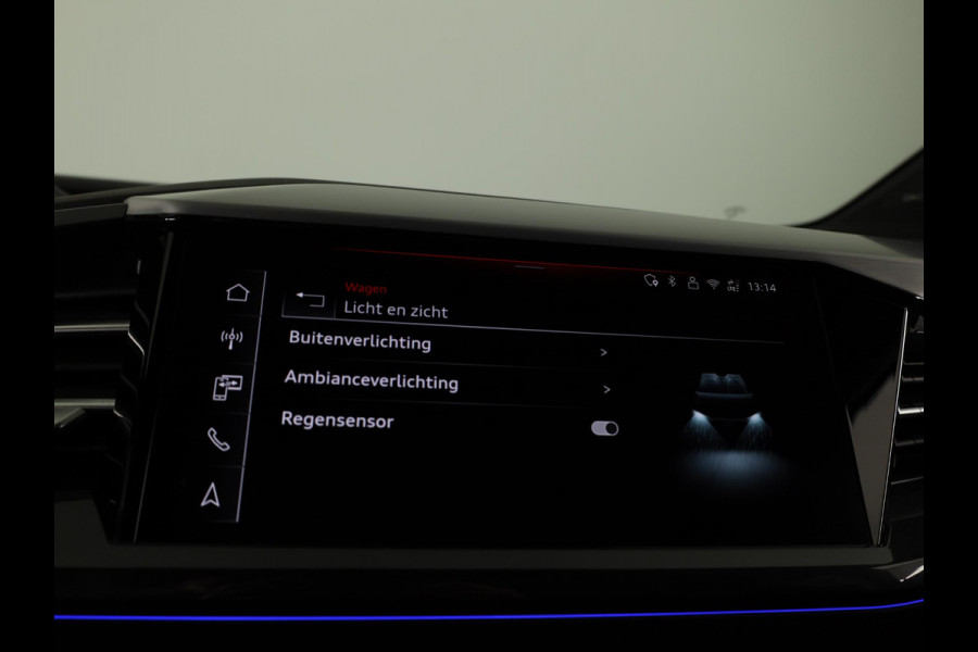 Audi Q4 e-tron 45 quattro S Edition Competition 82 kWh Panoramadak | 360 Camera | Adaptieve cruise control | Sfeerverlichting |