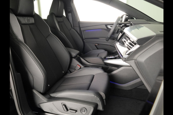 Audi Q4 e-tron 45 quattro S Edition Competition 82 kWh Panoramadak | 360 Camera | Adaptieve cruise control | Sfeerverlichting |