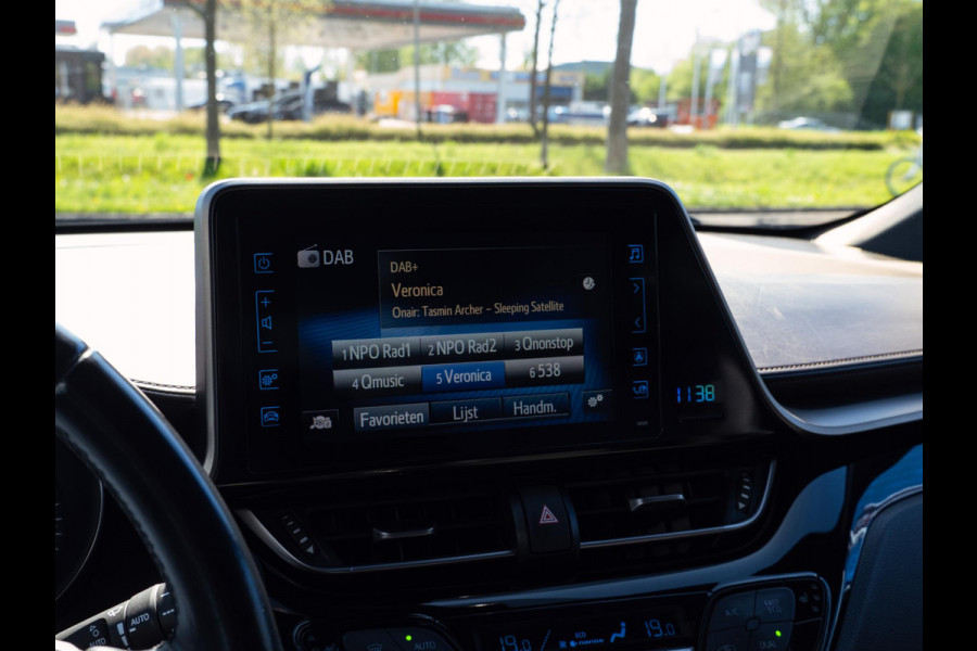 Toyota C-HR 1.8 Hybrid Executive |Camera|Trekhaak|Bruin leder