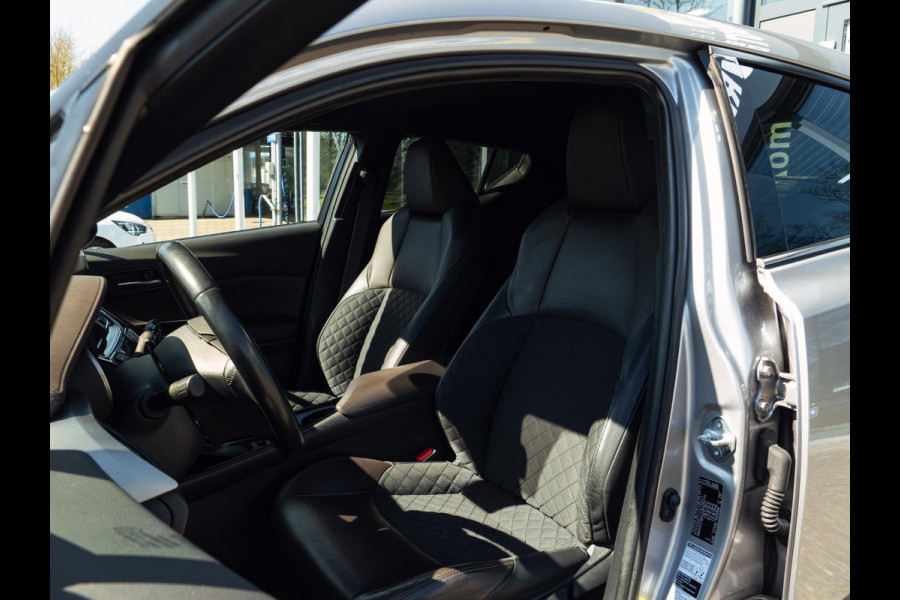 Toyota C-HR 1.8 Hybrid Executive |Camera|Trekhaak|Bruin leder