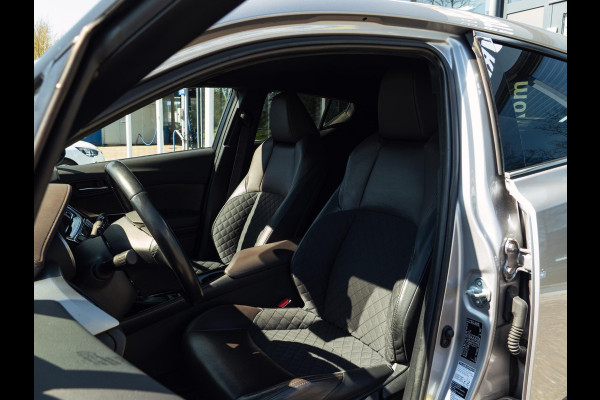 Toyota C-HR 1.8 Hybrid Executive |Camera|Trekhaak|Bruin leder