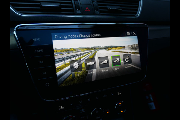 Škoda Superb Combi 1.4 TSI iV STYLE BUSINESS | PANORAMA | LEER | TREKHAAK | PHEV | BTW-AUTO!!