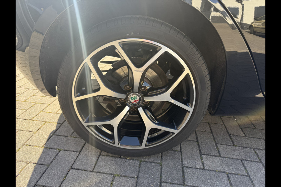 Alfa Romeo Giulietta 1.4 Turbo Sport Super | Leer | Open dak |