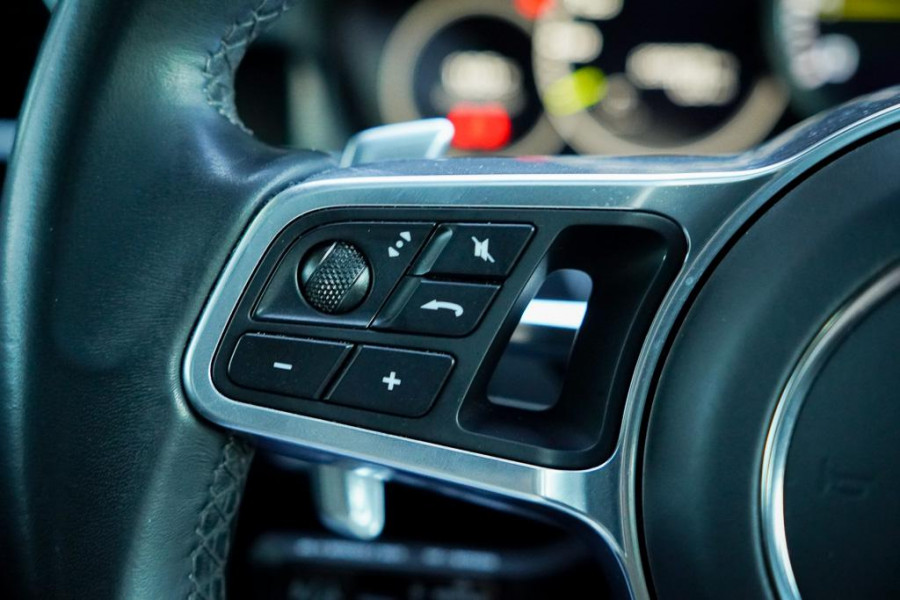 Porsche Cayenne Coupé 3.0 E-Hybrid / Adaptive Cruise / Sportstoelen / Stoelverwarming + Ventilatie / Incl BTW