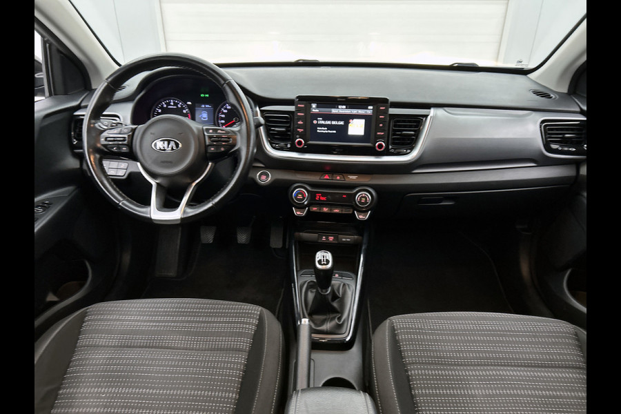 Kia Stonic 1.0 T-GDi DynamicPlusLine (NAVIGATIE, CARPLAY, CAMERA, CLIMA, TREKHAAK, GOED ONDERHOUDEN)