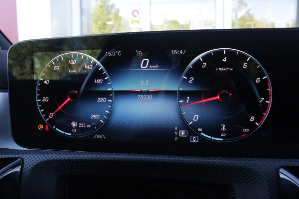 Mercedes-Benz A-Klasse 180 BUSINESS SOLUTION AMG | PANORAMA SCHUIF/KANTEL DAK | SFEER VERLICHTING | ELEKTRISCH VERSTELBARE VOORSTOELEN MET GEHEUGEN FUNCTIE | STOEL VERWARMING OP BEIDE VOORSTOELEN | MULTIBEAM LED KOPLAMPEN | ACHTERUITRIJ CAMERA | APPLE CARPLAY/ANDROID AUTO | NAVIGATIE | KEYLESS GO | CRUISE CONTROL | NIGHT PAKKET | VERKEERSLICHTEN WEERGAVE | 17" LICHTMETALEN VELGEN AMG | HEMELBEKLEDING ZWART | MBUX MULTIMEDIA SYSTEEM | SPORTSTOELEN | PARKEERSENSOREN VOOR + ACHTER |