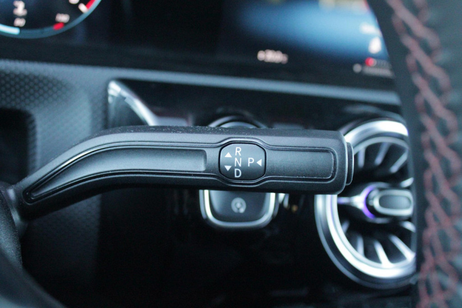 Mercedes-Benz A-Klasse 180 BUSINESS SOLUTION AMG | PANORAMA SCHUIF/KANTEL DAK | SFEER VERLICHTING | ELEKTRISCH VERSTELBARE VOORSTOELEN MET GEHEUGEN FUNCTIE | STOEL VERWARMING OP BEIDE VOORSTOELEN | MULTIBEAM LED KOPLAMPEN | ACHTERUITRIJ CAMERA | APPLE CARPLAY/ANDROID AUTO | NAVIGATIE | KEYLESS GO | CRUISE CONTROL | NIGHT PAKKET | VERKEERSLICHTEN WEERGAVE | 17" LICHTMETALEN VELGEN AMG | HEMELBEKLEDING ZWART | MBUX MULTIMEDIA SYSTEEM | SPORTSTOELEN | PARKEERSENSOREN VOOR + ACHTER |